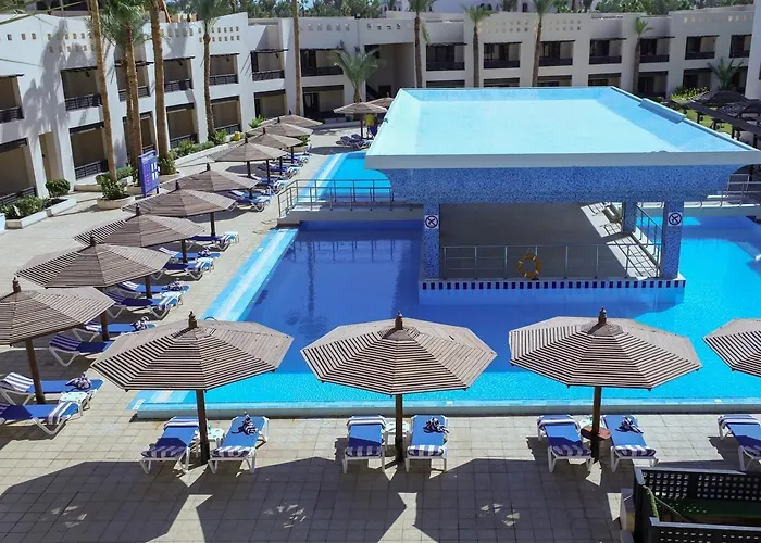 Blend Club Aqua Отель 4*