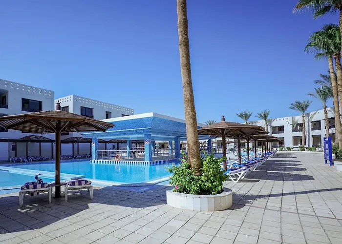 Отель Blend Club Aqua 4*